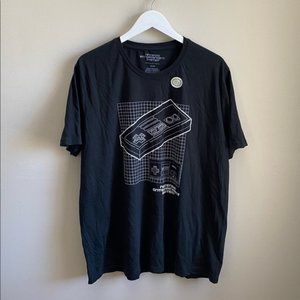 Nintendo Video Game black short sleeve Graphic T-shirt (NWOT)